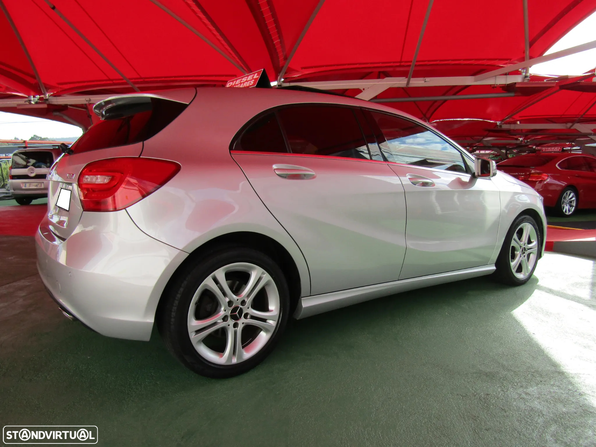 Mercedes-Benz A 180 CDI (BlueEFFICIENCY) Urban - 3