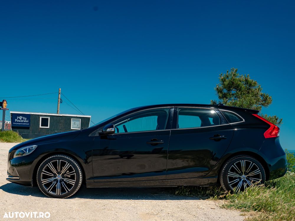 Volvo V40 D2 Aut. Momentum - 19