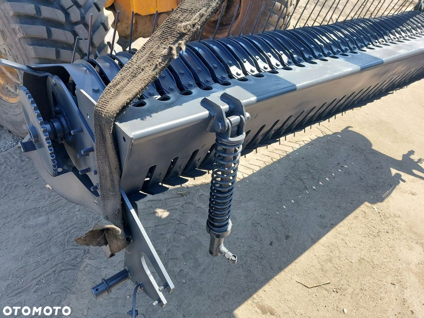 PODBIERACZ PRASA ROLUJĄCA FENDT 4160V XTRA 2019R - 6