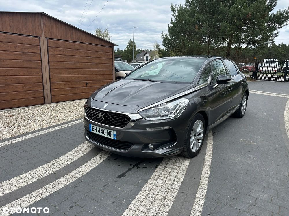 DS Automobiles DS 5 - 10
