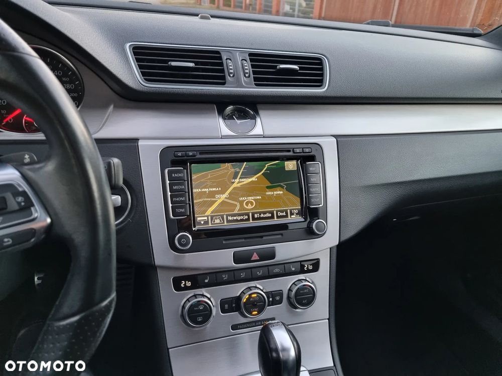 Volkswagen Passat 2.0 TDI 4Mot Highline DSG - 17
