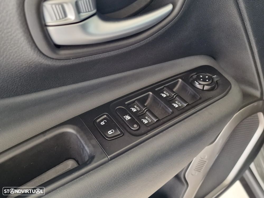 Jeep Renegade 1.6 MJD Longitude - 19