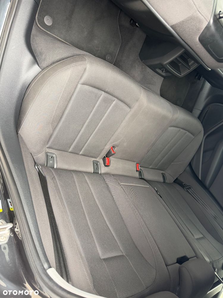 Audi A4 Avant 2.0 TDI S tronic - 18