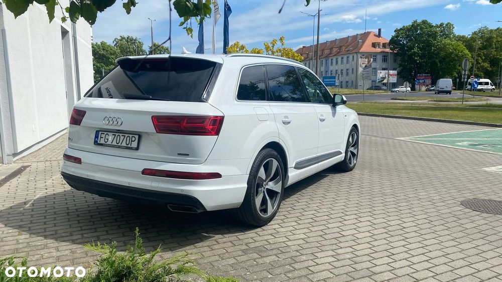 Audi Q7 3.0 TDI ultra Quattro Tiptronic - 12