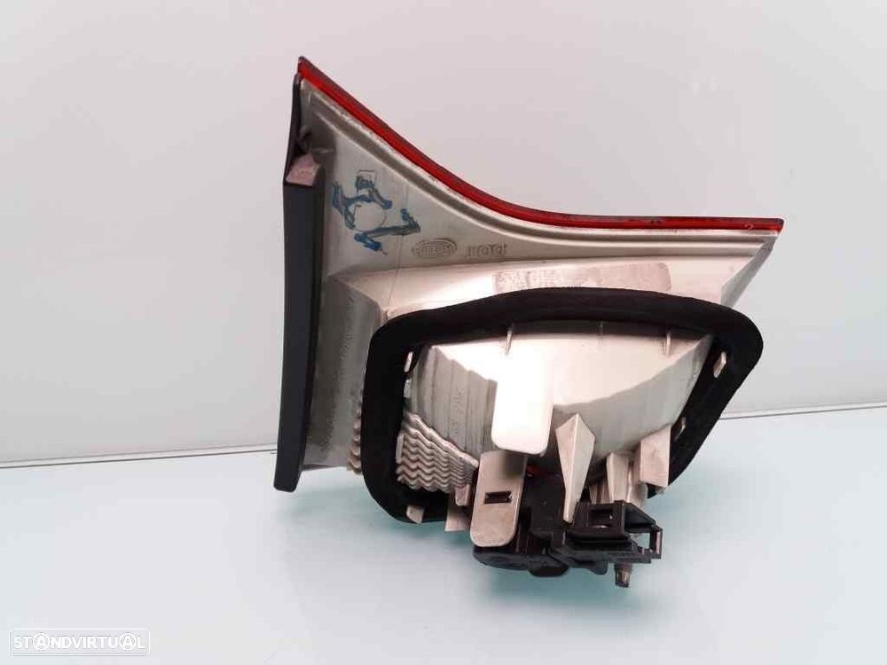 FAROLIM TRASEIRO ESQUERDO AUDI A4 2005 - 6