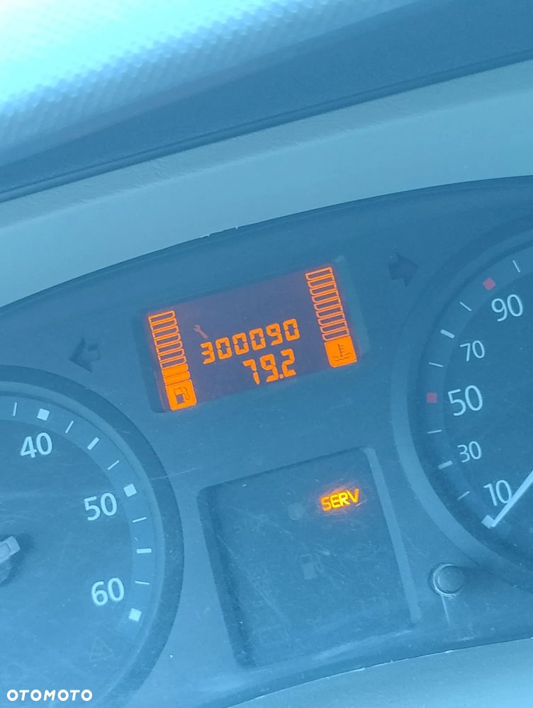 Renault Trafic - 14