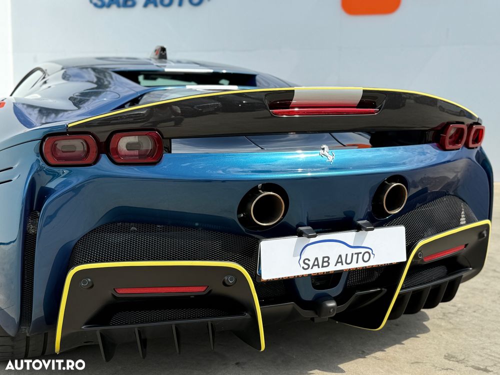 Ferrari SF90 Stradale - 17