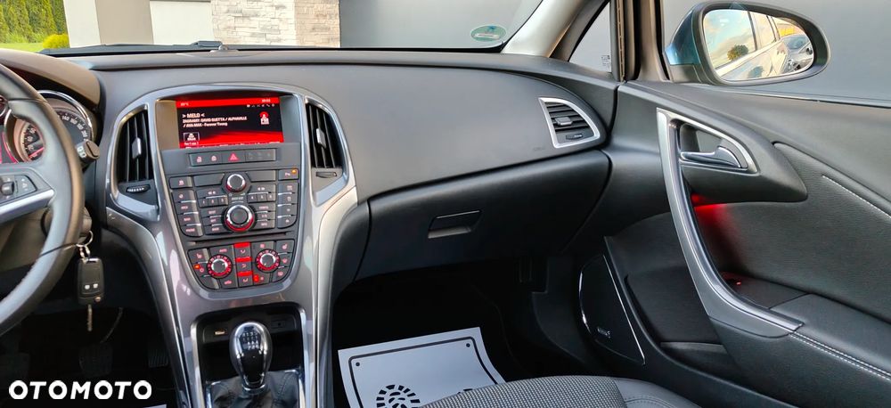 Opel Astra 1.4 Turbo Exklusiv - 21