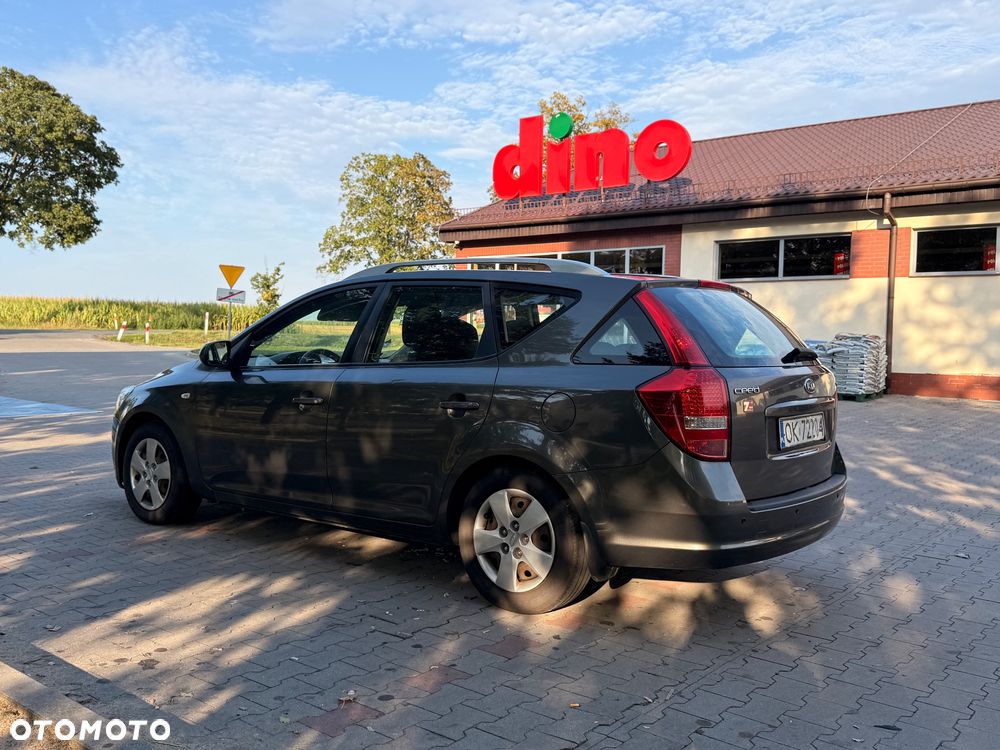 Kia Ceed 1.6 Crdi Comfort + - 3