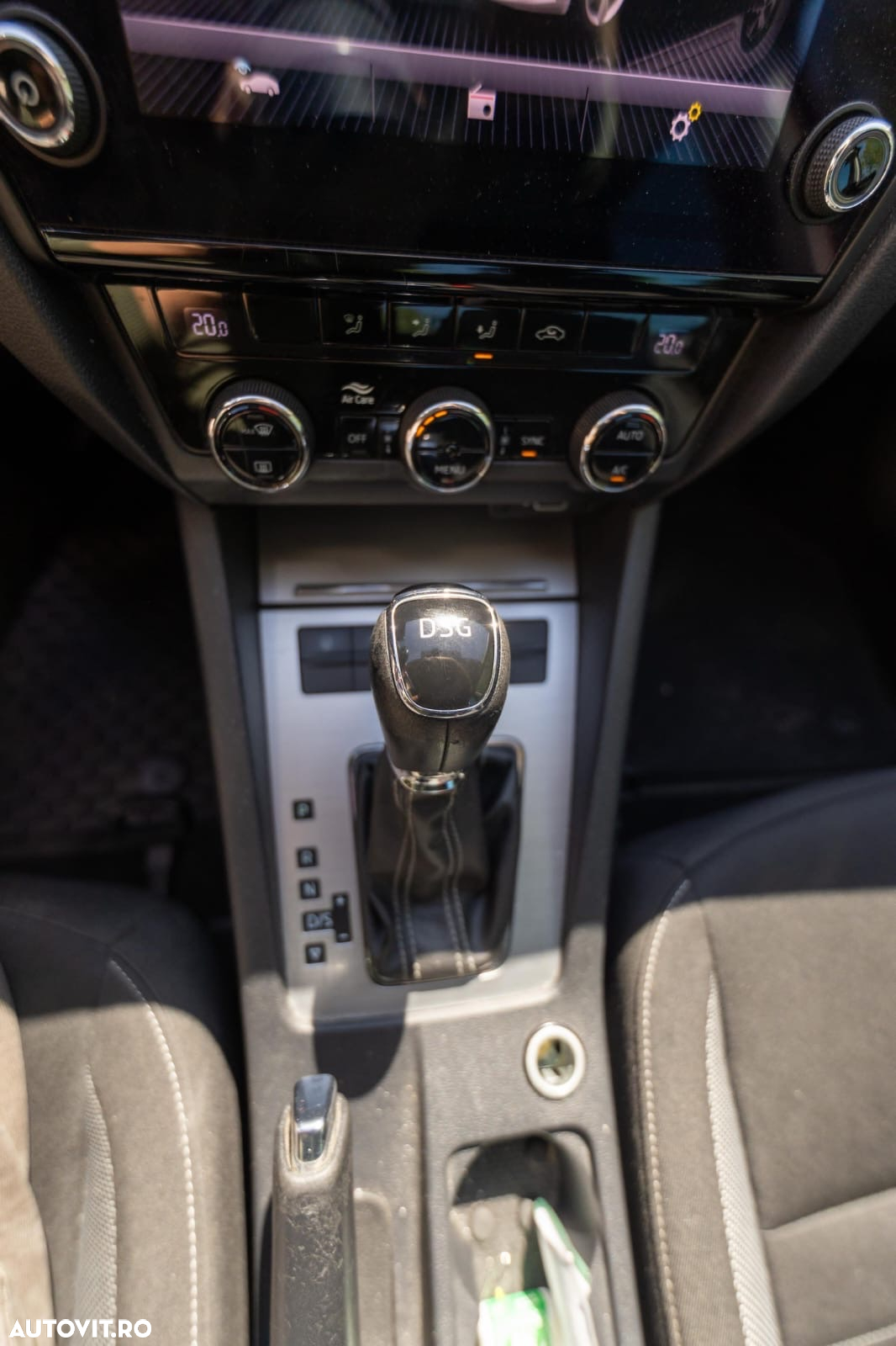 Skoda Octavia 1.6 TDI DSG Ambition - 11
