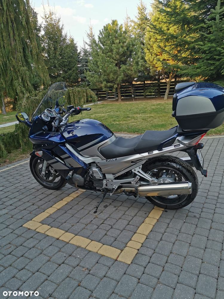 Yamaha FJR - 3