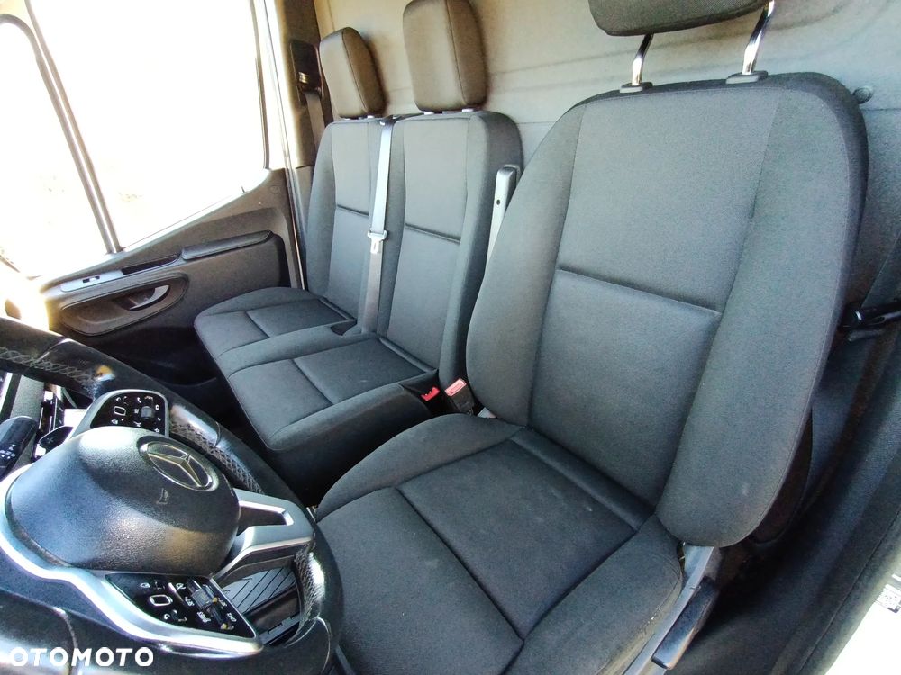 Mercedes-Benz Sprinter KONTENER+ winda ZEPRO (750kg) 2.0 diesel 170kM automat rok 2021.12 WEBASTO, OGRZEWANY KONTENER, SUPER STAN, BEZ RDZY!!! - 5