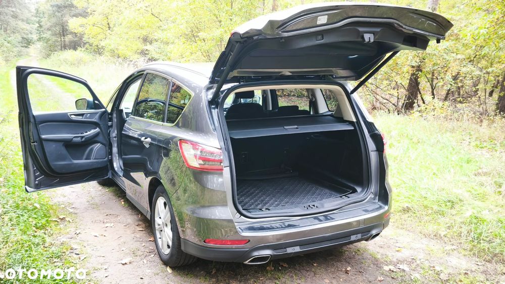 Ford S-Max - 9