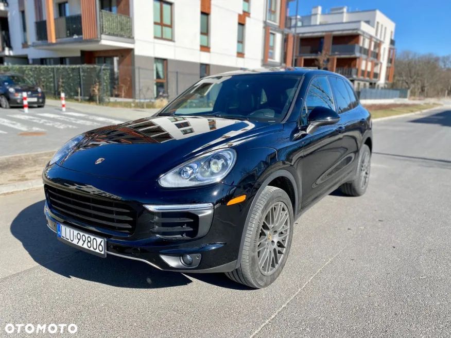 Porsche Cayenne Standard - 2