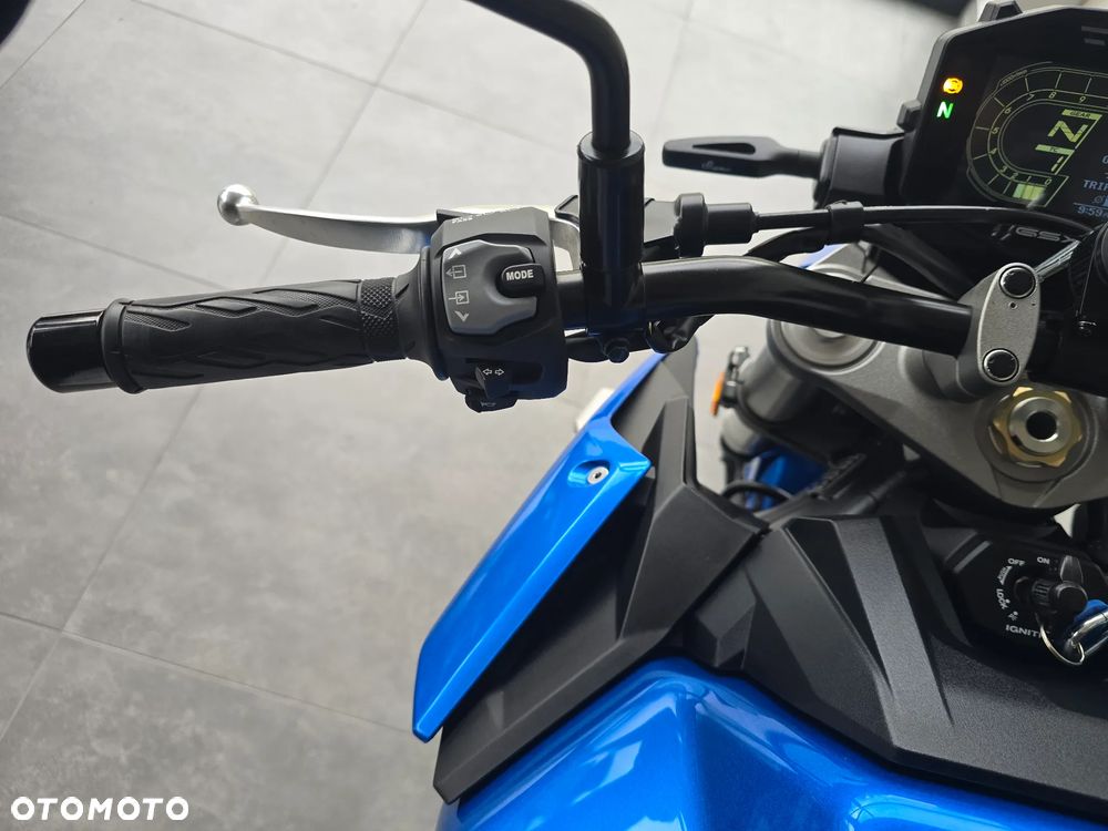 Suzuki GSX - 29