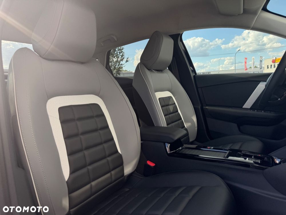 Citroën C4X 1.2 PureTech Max S&S EAT8 - 11