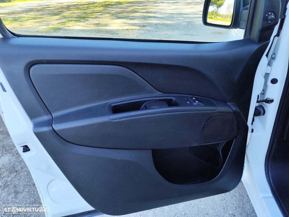Fiat Doblo Cargo - 15