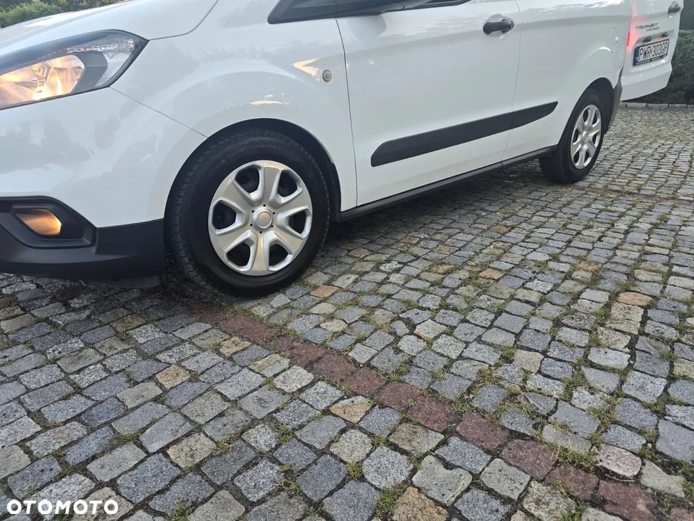 Ford TRANSIT COURIER - 13