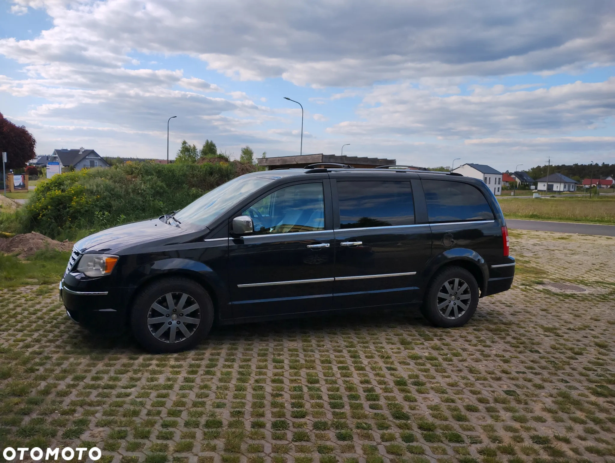Chrysler Grand Voyager 2.8 CRD Limited - 12