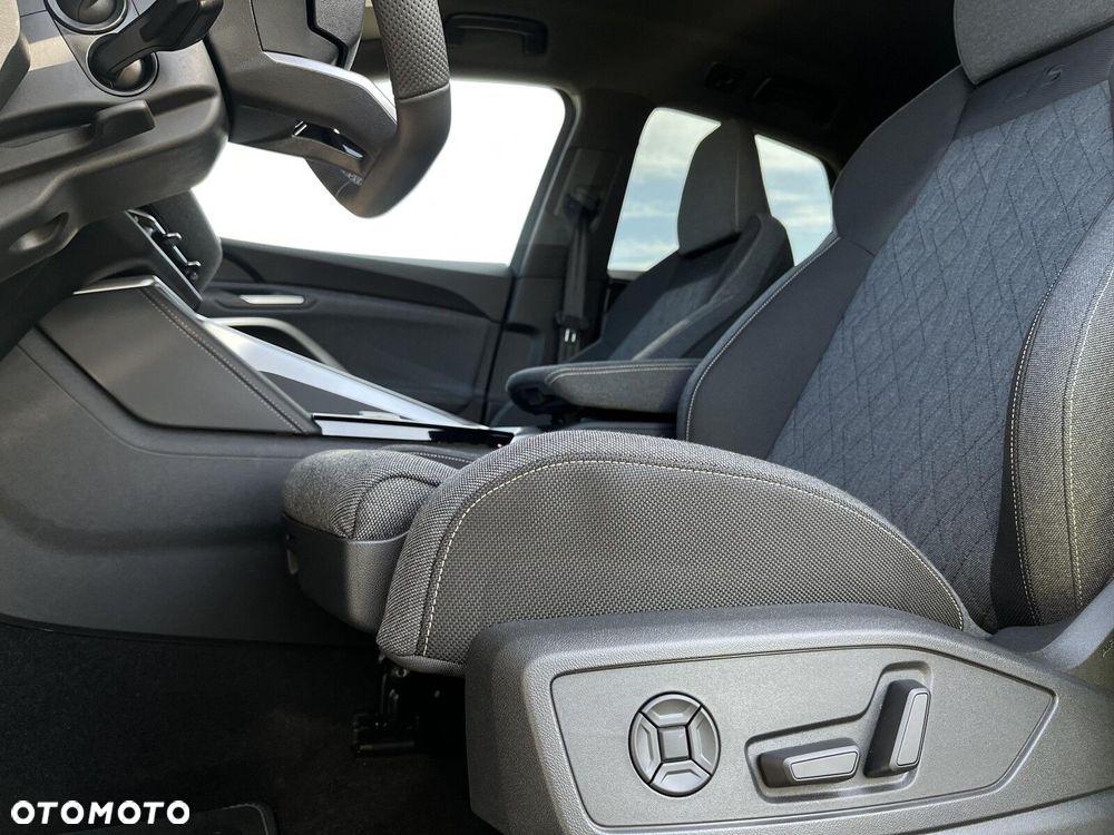 Audi Q5 Sportback - 24