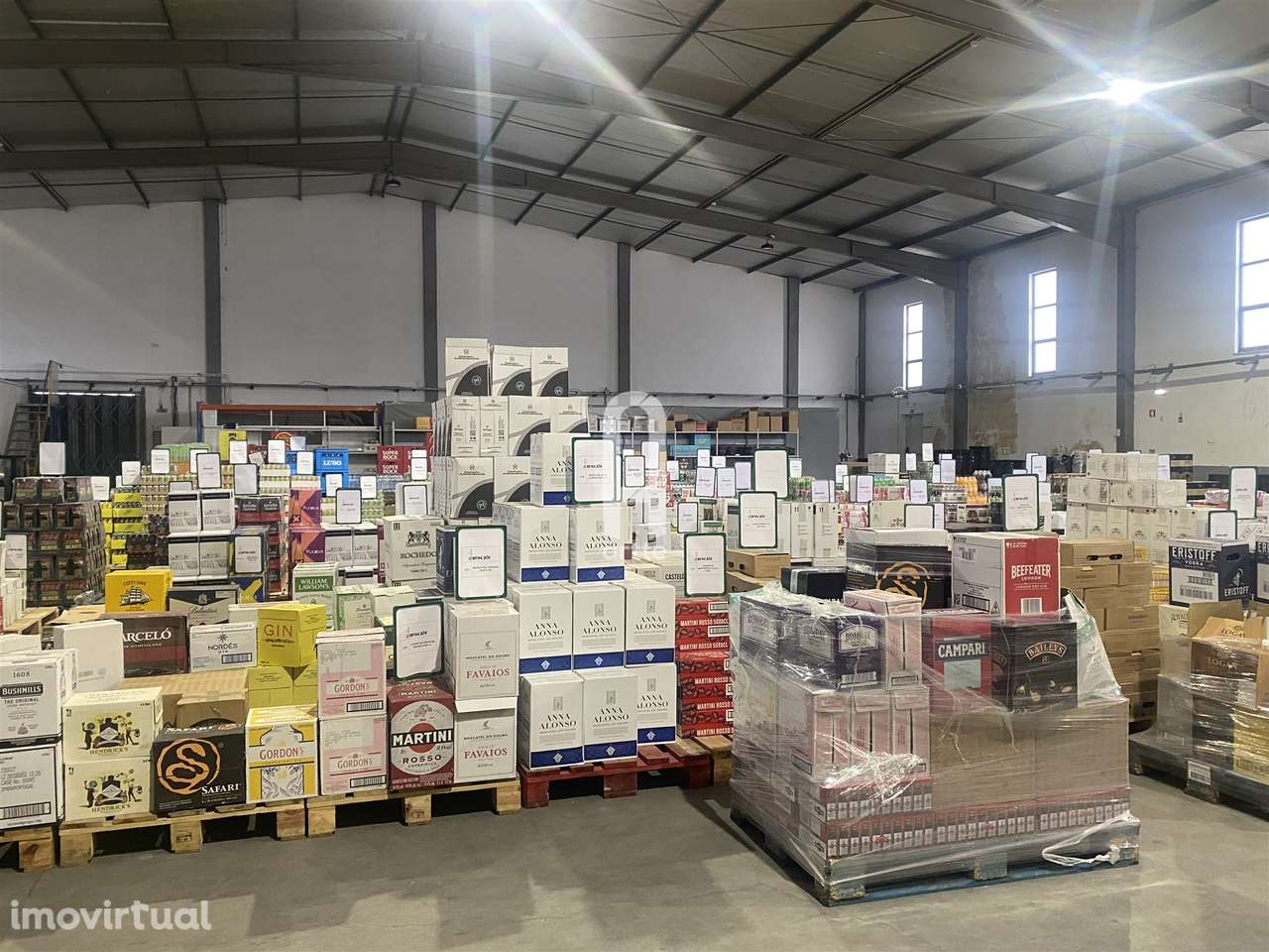 Venda de empresa distribuidora de bebidas e café, Zona industrial Barr - Grande imagem: 4/6