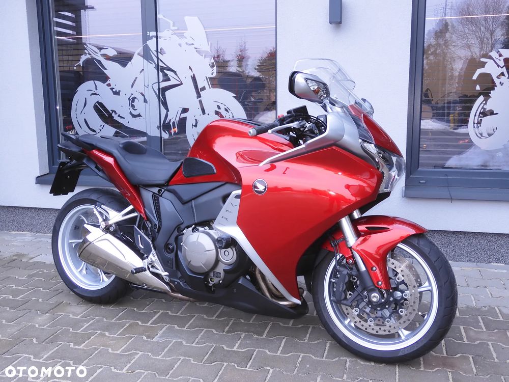 Honda VFR - 2