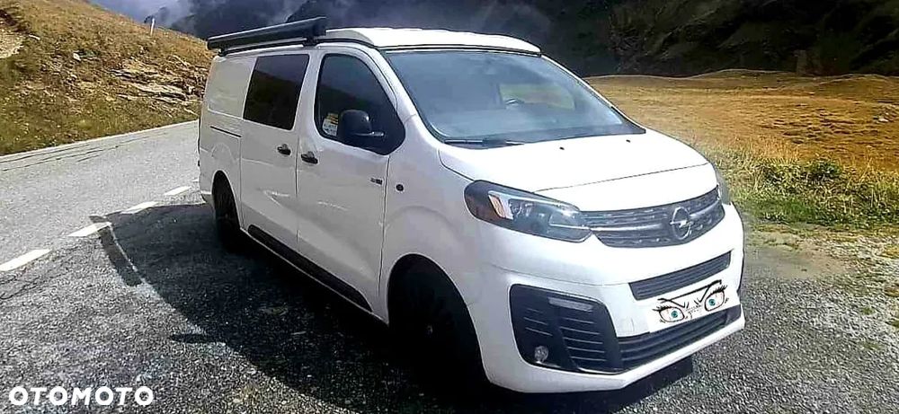 Opel Vivaro - 11