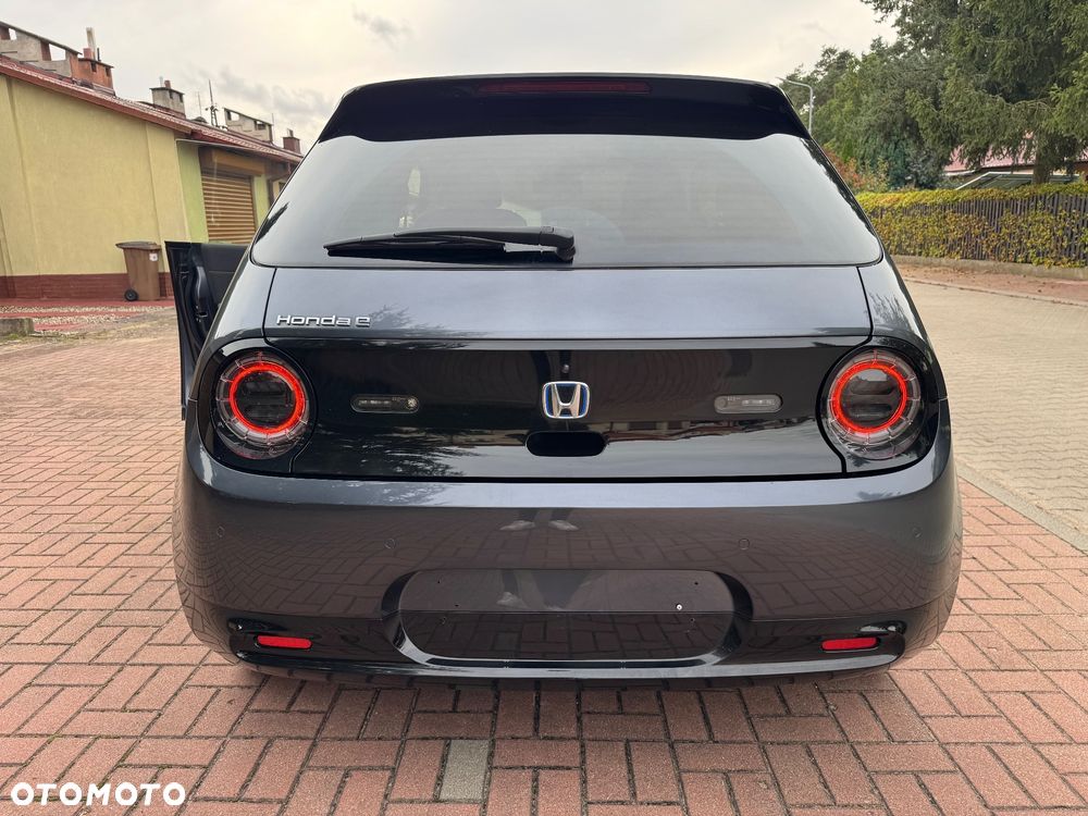 Honda e - 26