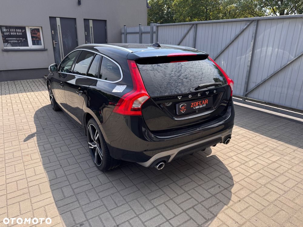 Volvo V60 D4 Geartronic RDesign - 3