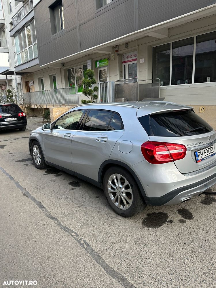 Mercedes-Benz GLA 220 d 4MATIC Aut. - 3