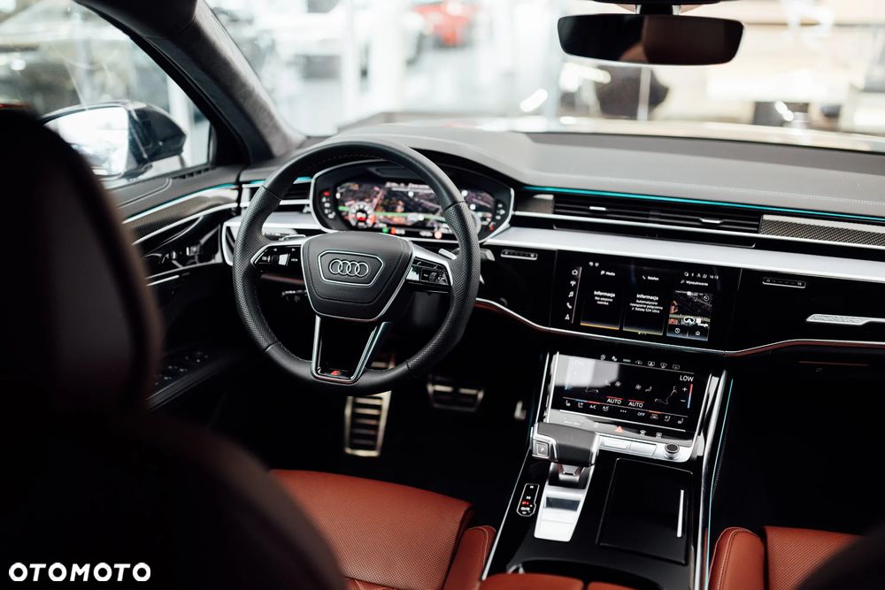 Audi S8 - 20