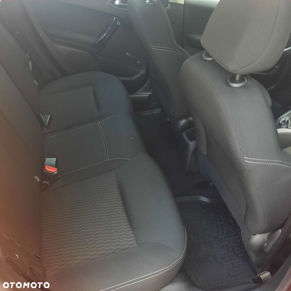 Peugeot 208 1.2 PureTech Active - 7