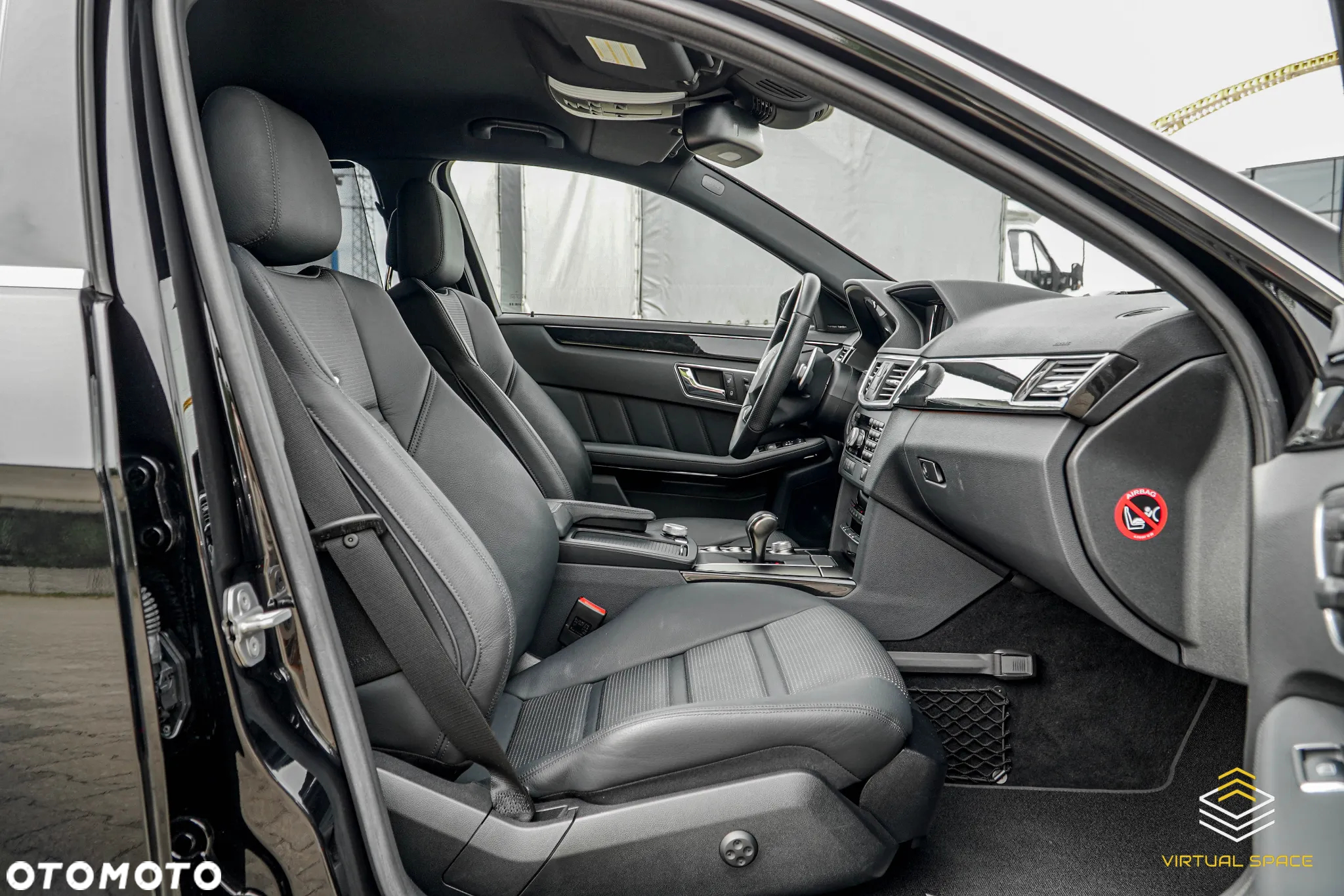 Mercedes-Benz Klasa E 63 AMG AMG Speedshift 7G-MCT - 31