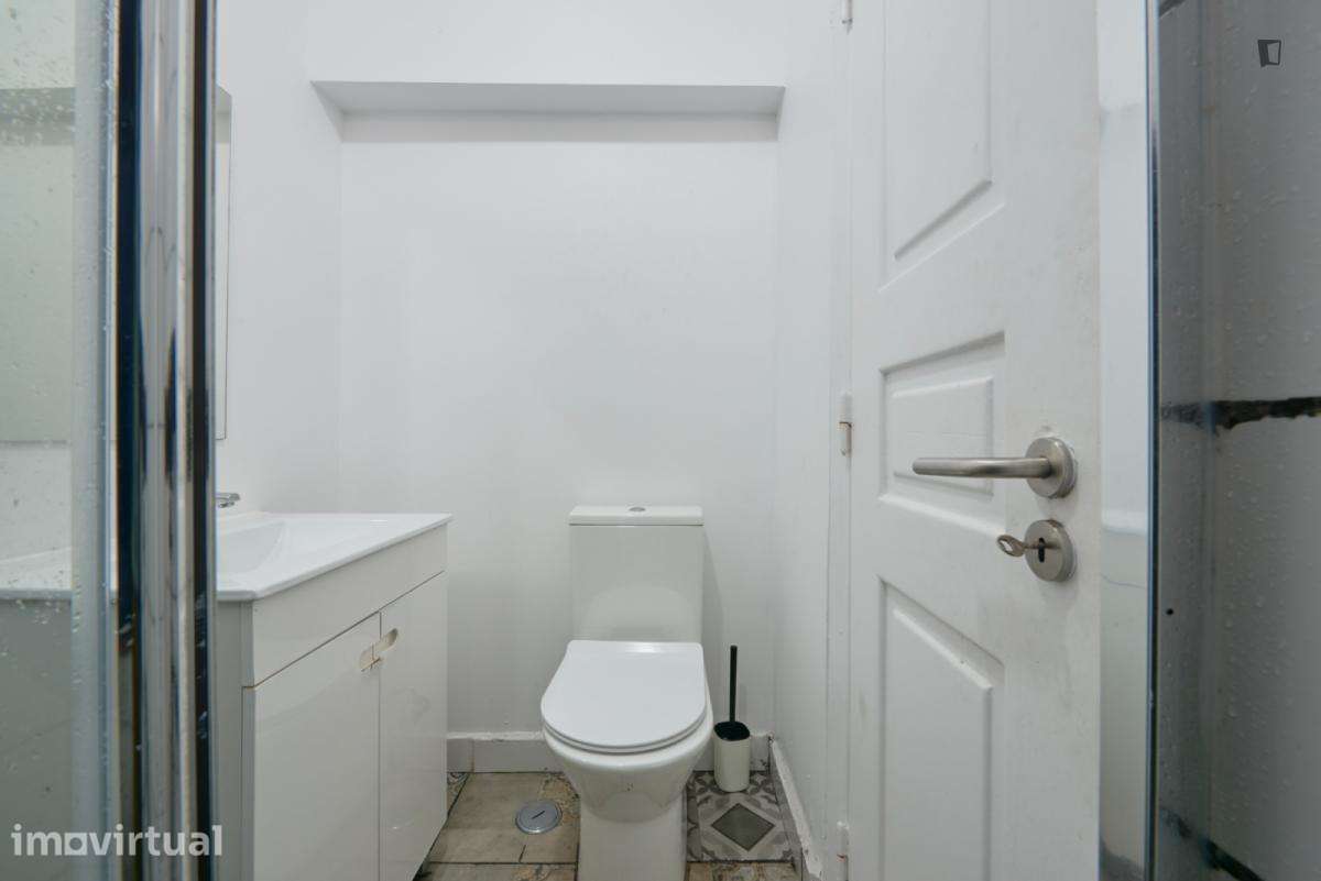 Quarto - localizado em Marquês de Pombal Lisbon - Grande imagem: 2/12