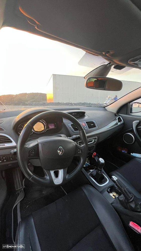 Renault Mégane Coupe 1.5 dCi Dynamique - 9