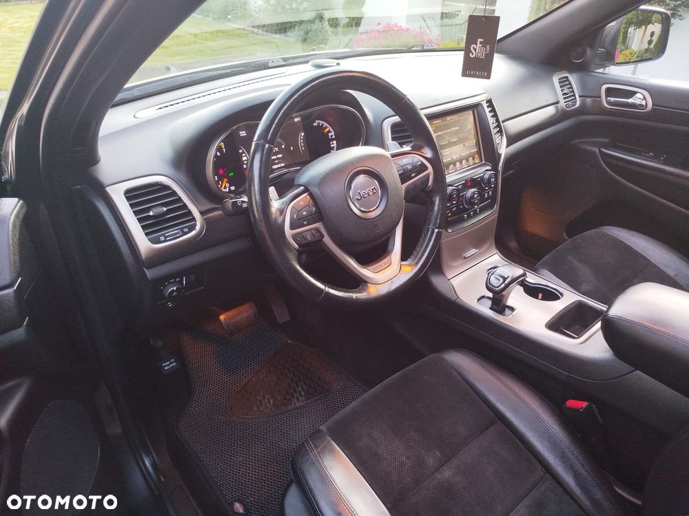 Jeep Grand Cherokee - 11