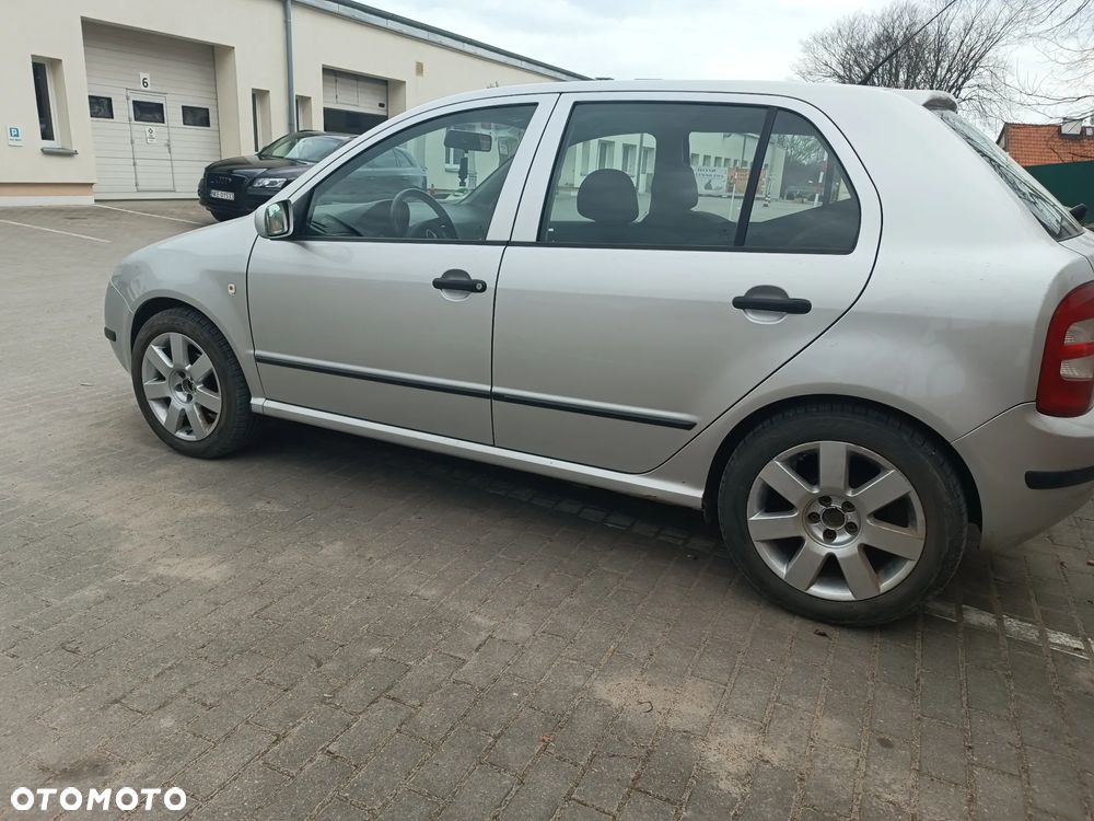 Skoda Fabia 1.4 16V Comfort - 17