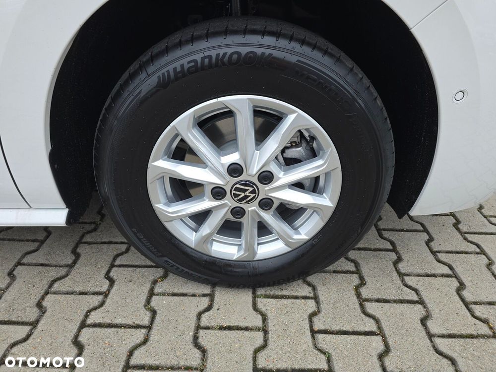 Volkswagen california Beach silnik: 2,0 l TDI SCR 150 KM / skrzynia biegów: 7-biegowa DSG rozstaw osi: 3124 mm - 37