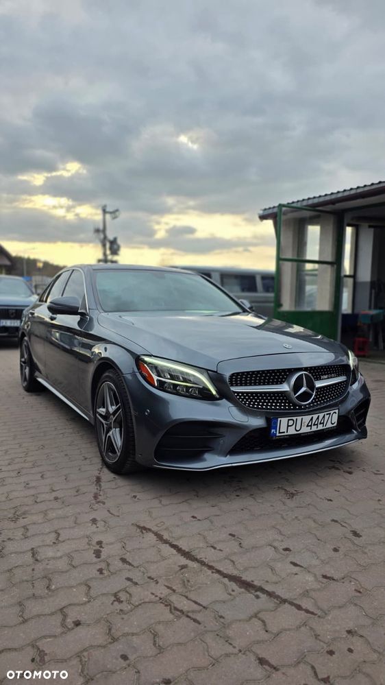 Mercedes-Benz Klasa C 300 4Matic 9G-TRONIC AMG Line - 1