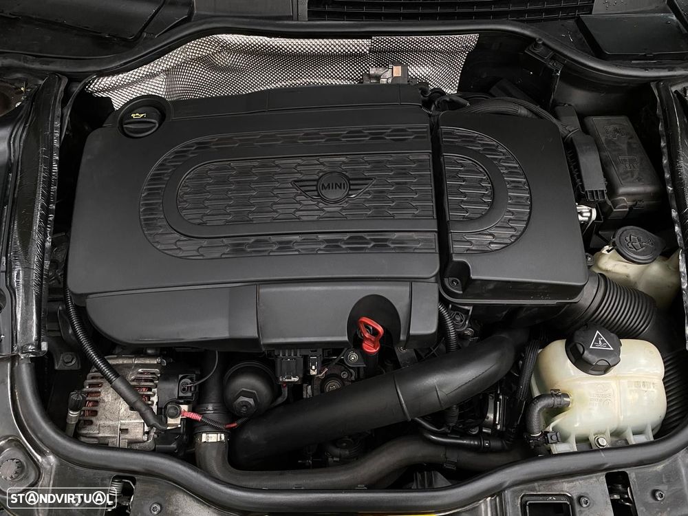 MINI 3 Portas Cooper D - 35