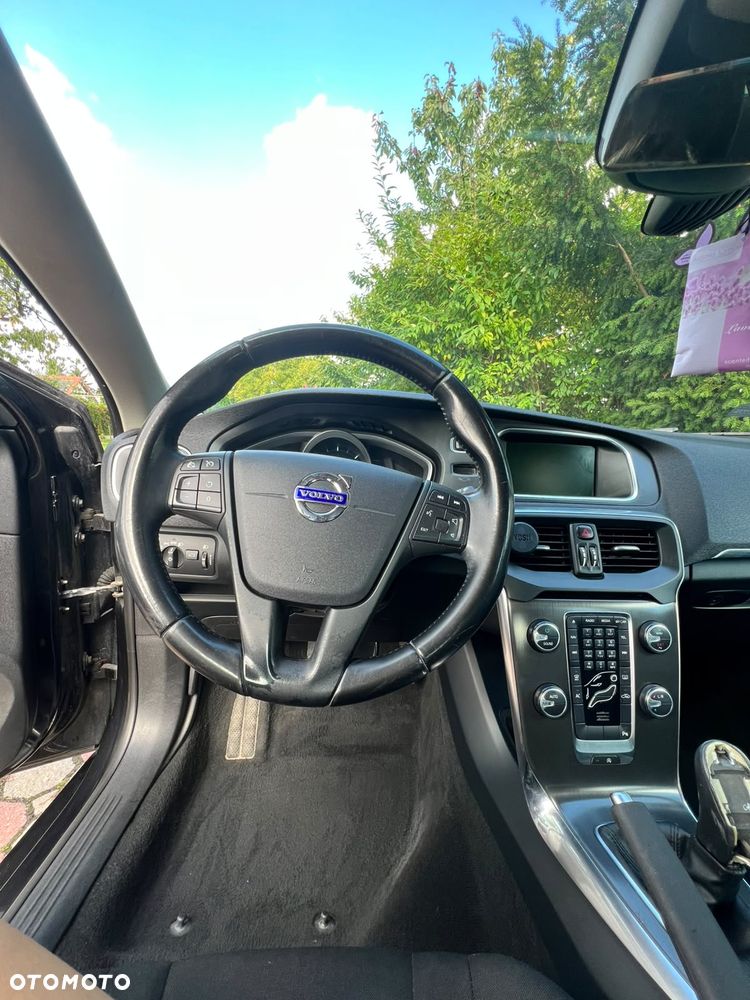 Volvo V40 D2 Kinetic - 6