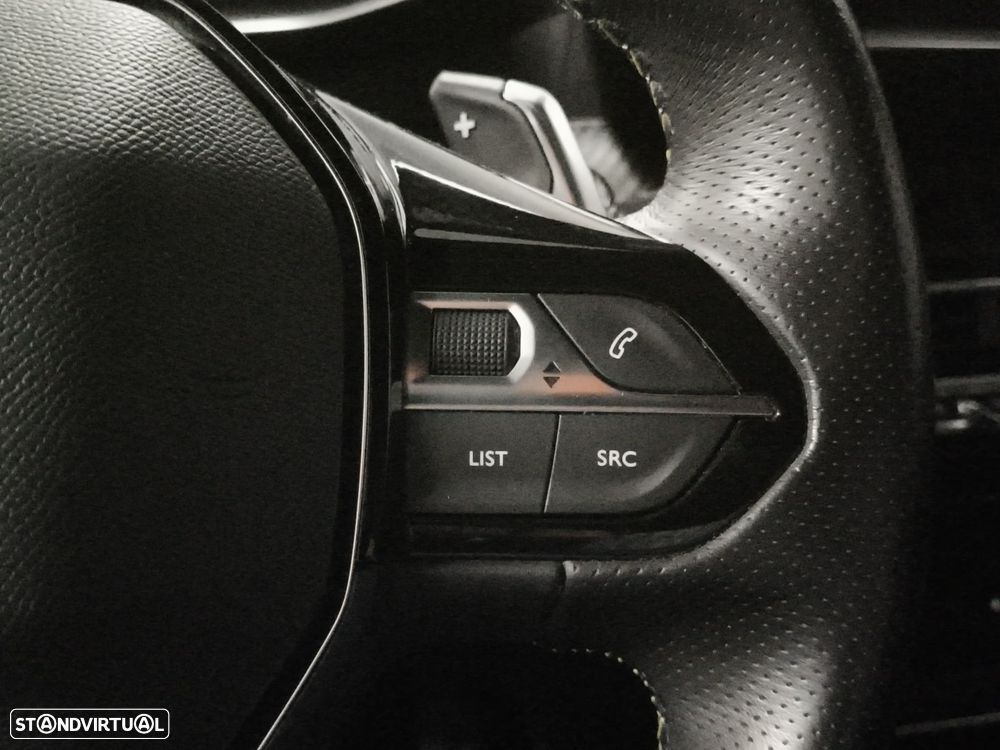 Peugeot 2008 1.2 PureTech GT Line EAT8 - 21