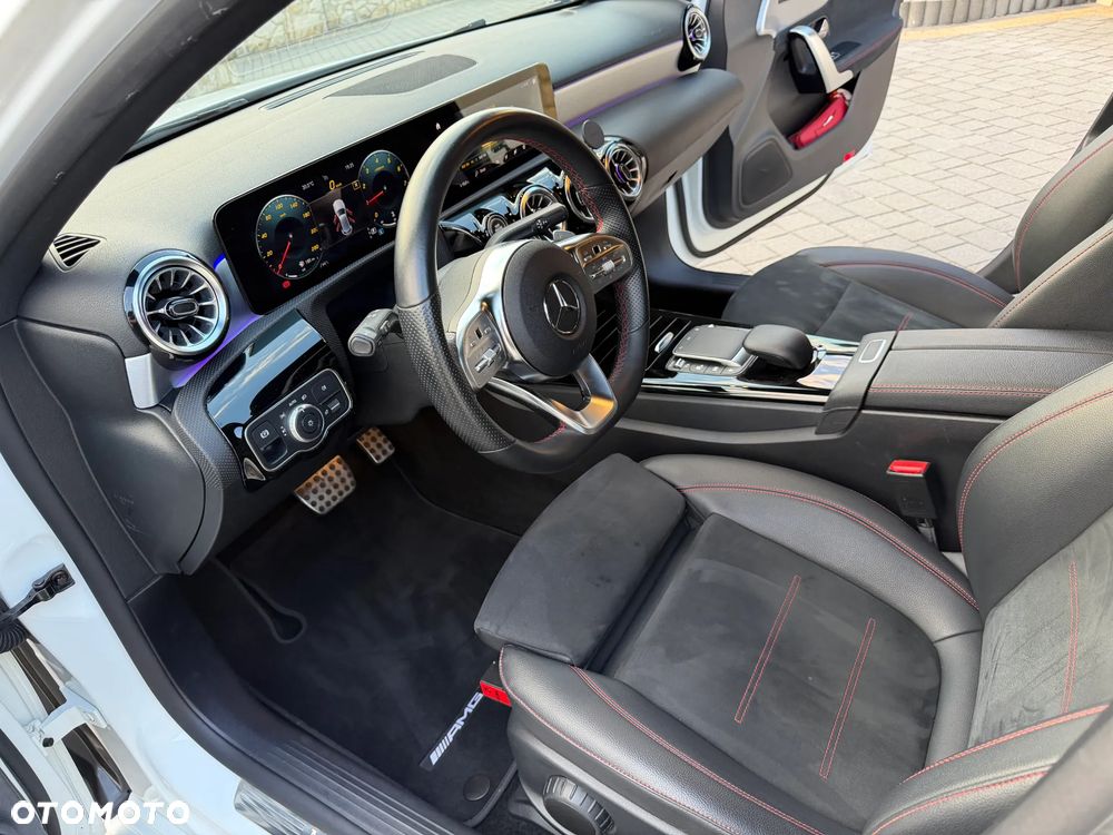 Mercedes-Benz Klasa A 200 4-Matic AMG Line 8G-DCT - 13