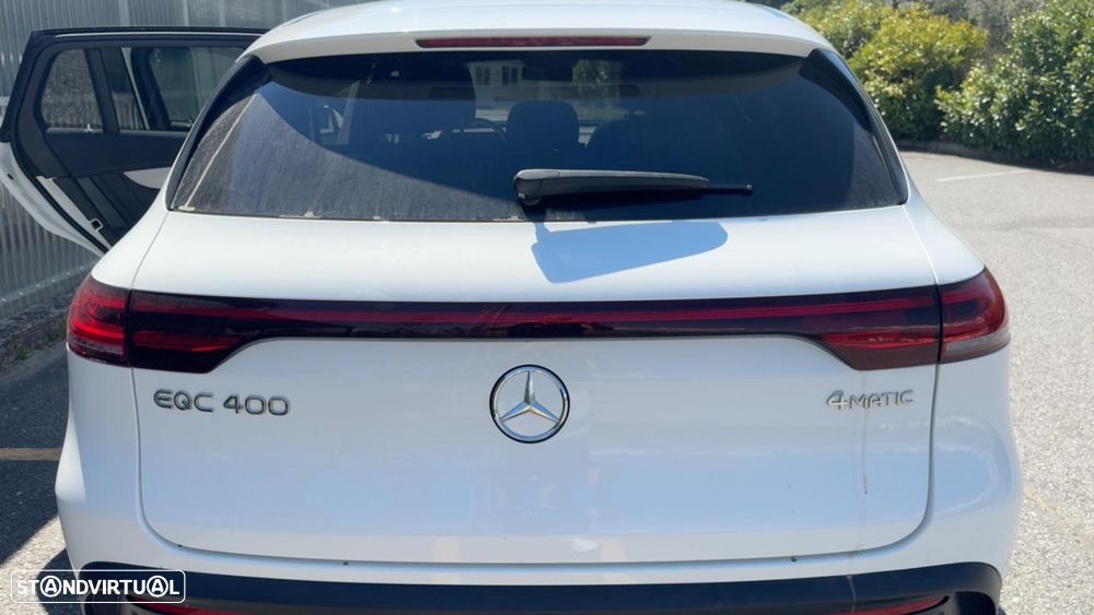 Mercedes-Benz EQC 400 4Matic AMG Line Electric Art - 3