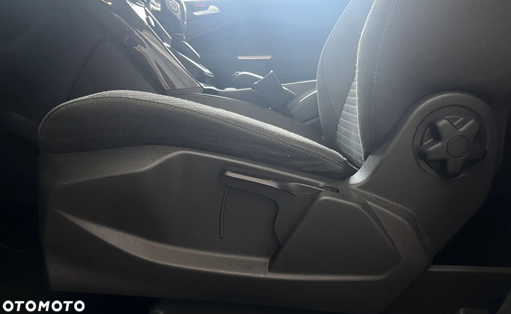 Ford C-MAX 1.0 EcoBoost Titanium ASS - 29