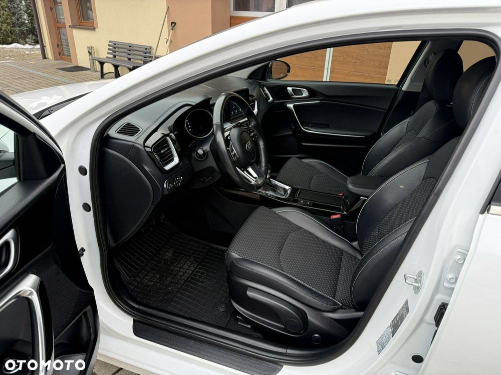 Kia Ceed 1.4 T-GDI L Business Line Plus DCT - 24