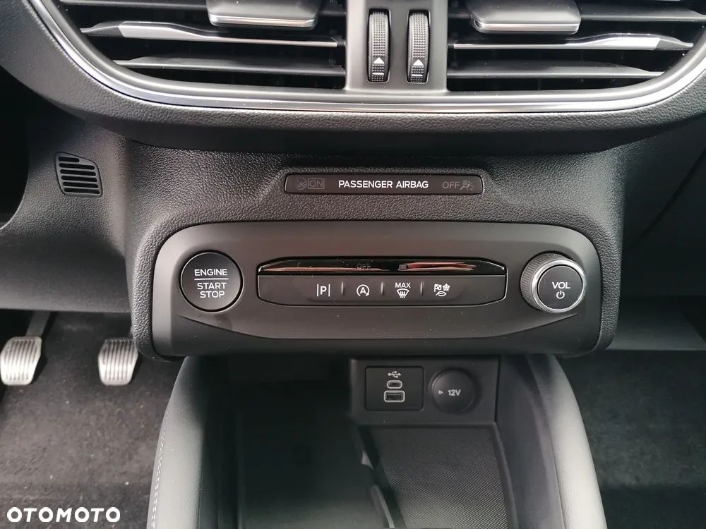 Ford Focus - 27