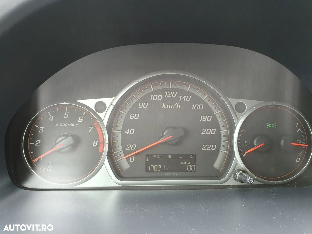 Honda CR-V 2.0i 4WD - 10