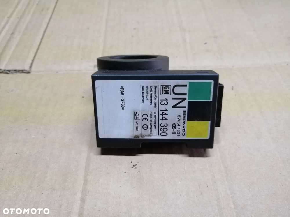 Opel Corsa C 1.0 12V Z10XEP Climatronic zestaw startowy komputer 0261208393 stacyjka 2 klucze immo moduł komfortu i inne - 13