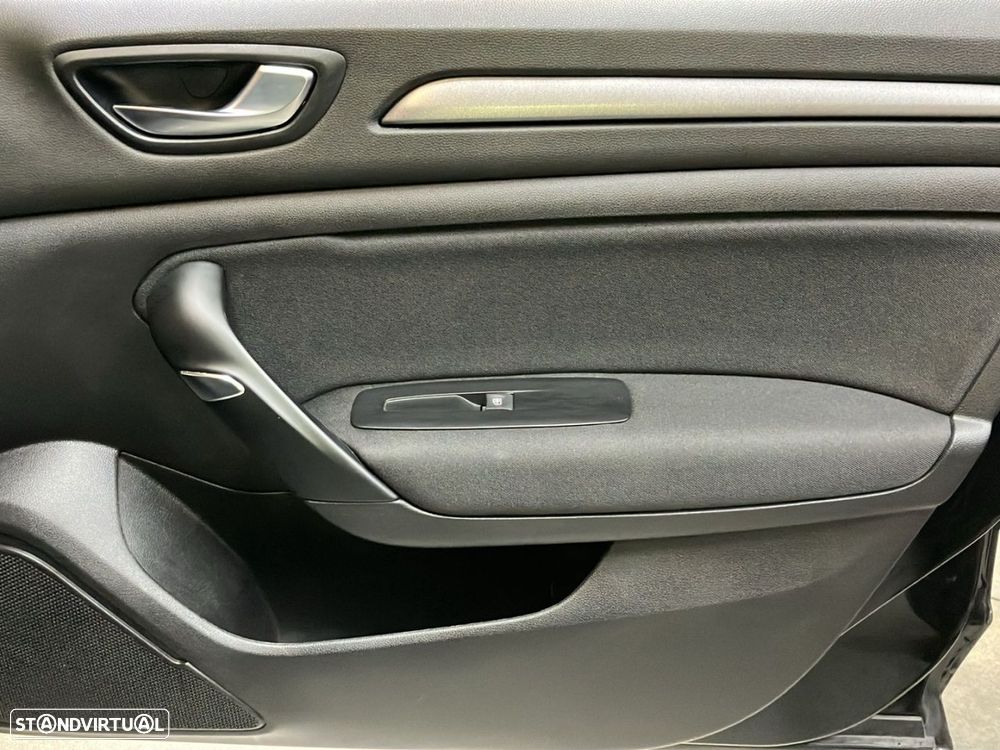 Renault Mégane - 18